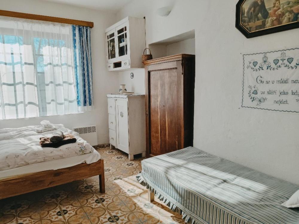 Ubytovani Pod Jilmem Zar Esterno foto